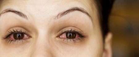 Contact avec zone infectée cause gonorrhée